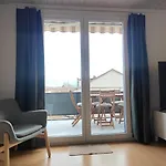 Mountain View - & Quiet *