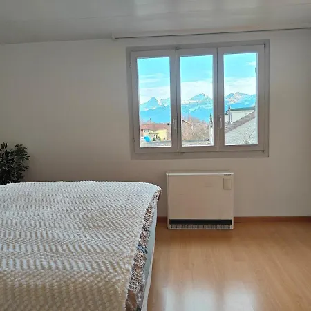 Mountain View - & Quiet *