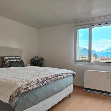 Mountain View - & Quiet Thun