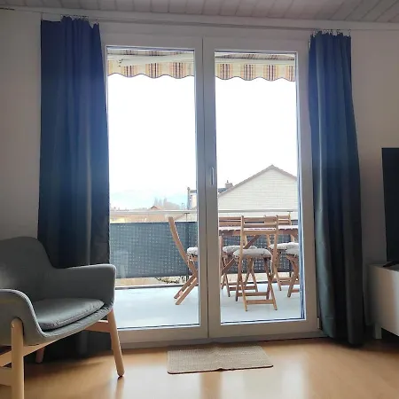 Mountain View - & Quiet *