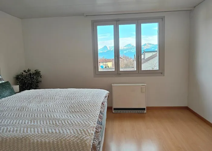 Mountain View - & Quiet *