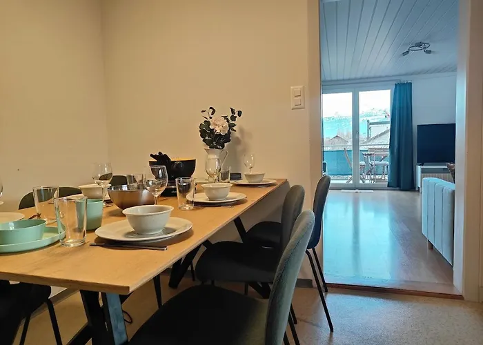 Mountain View - & Quiet Thun