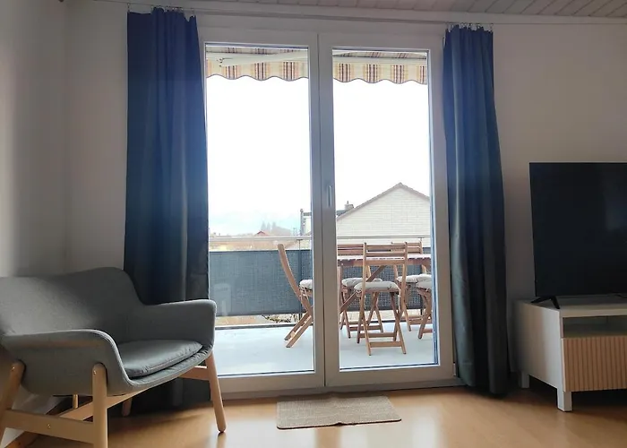 Mountain View - & Quiet *